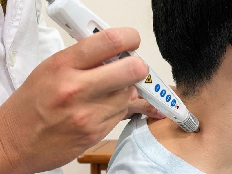 雷射針灸，開啟舒適治療新時代