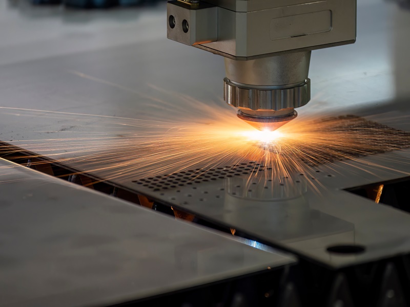 機械鈑金與雷射切割專業指南 🛠️｜打造高品質金屬零件