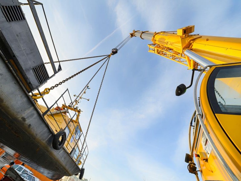 🏗️ 高雄吊車推薦｜大型工程搬運一次搞定