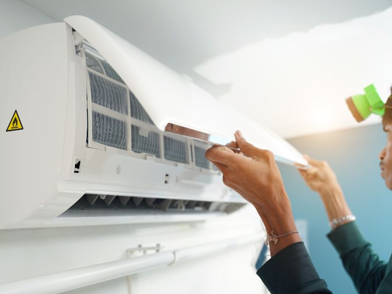 ⭐高雄冷氣清洗｜告別炎夏必看！冷氣「收工前」清潔指南都在這