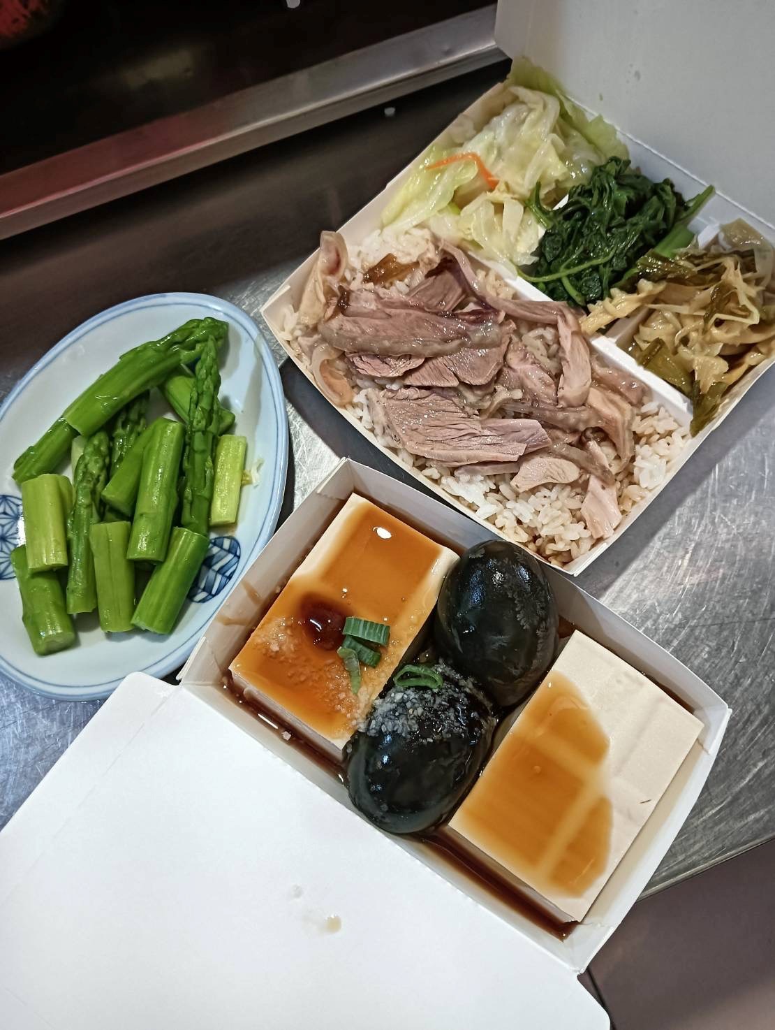 傳統的雞肉飯、火雞肉飯有何不同.jpg