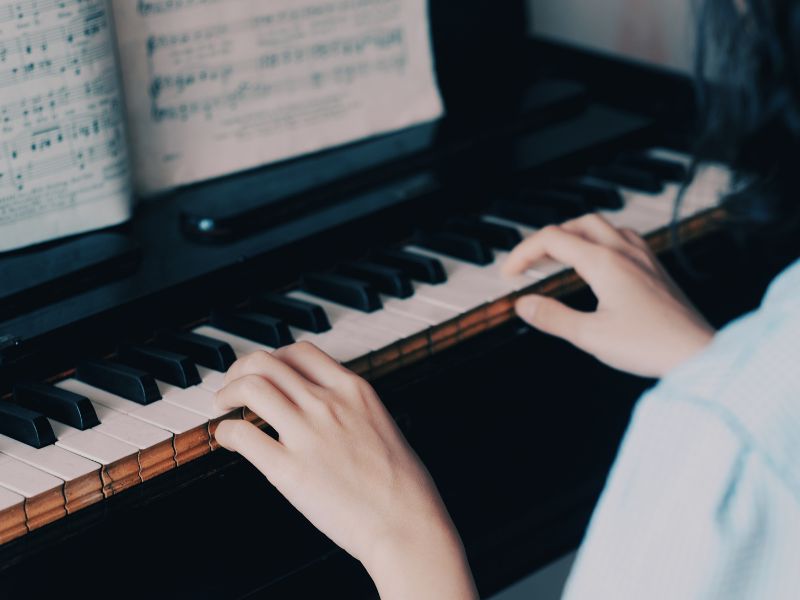 新琴 vs. 中古鋼琴