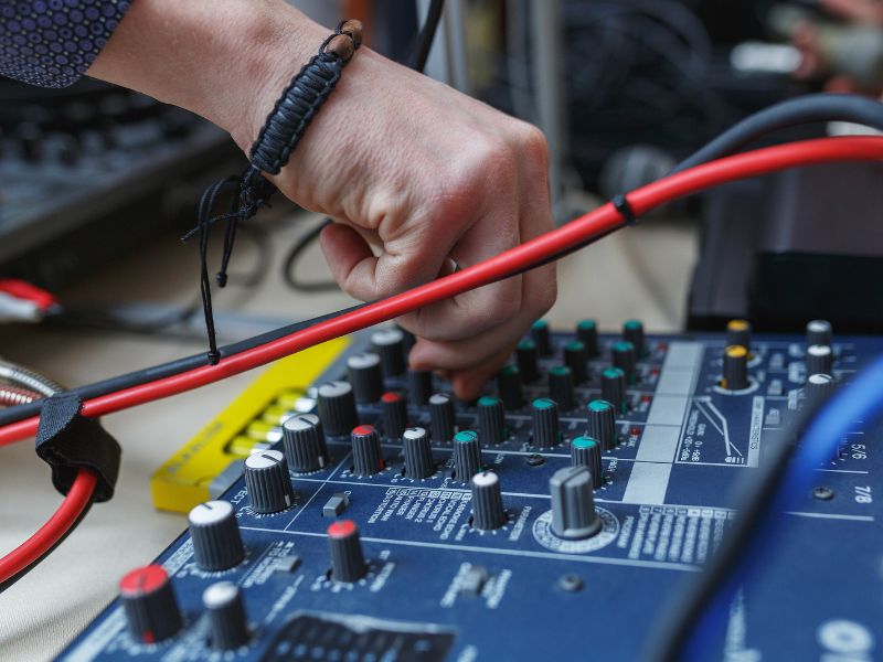 台中音響維修 台中音響維修