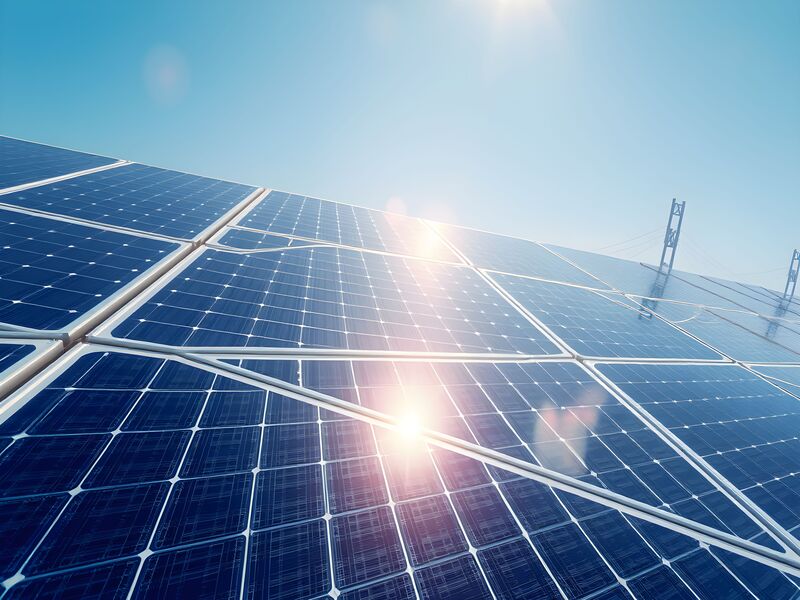 屋頂不只是屋頂！讓陽光幫你發電、省錢又愛地球 