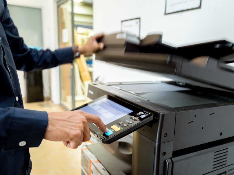 為什麼影印機常卡紙