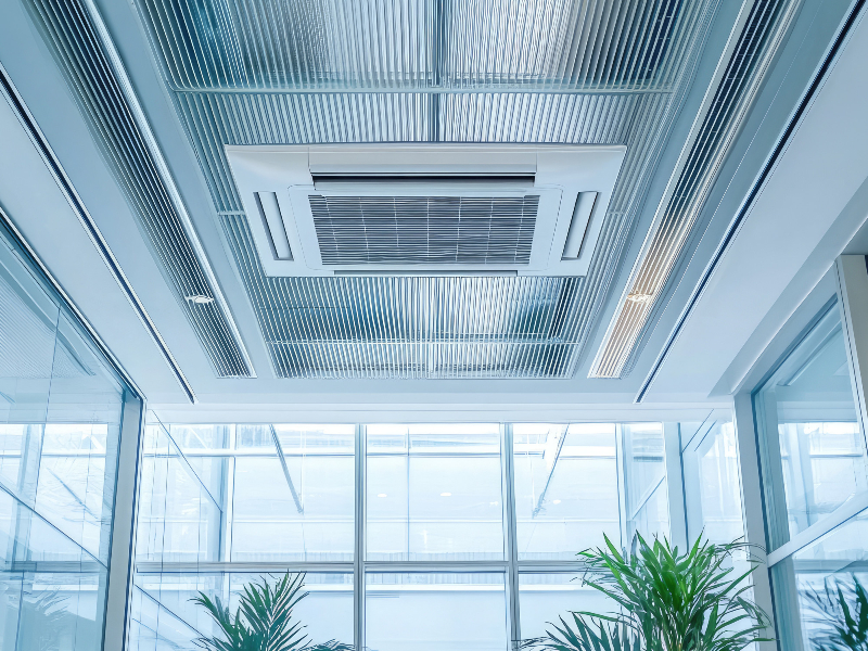 台中空調工程｜吊隱式冷氣怎麼藏才好看？天花板高度與出風口設計一次解析