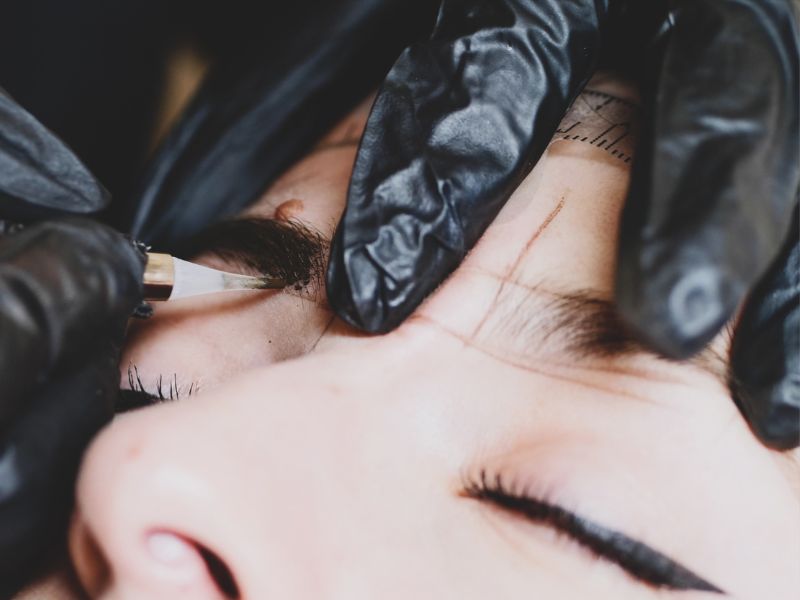 ⭐台中霧眉推薦｜告別手殘眉！一次搞懂霧眉、飄眉、飄霧眉差異