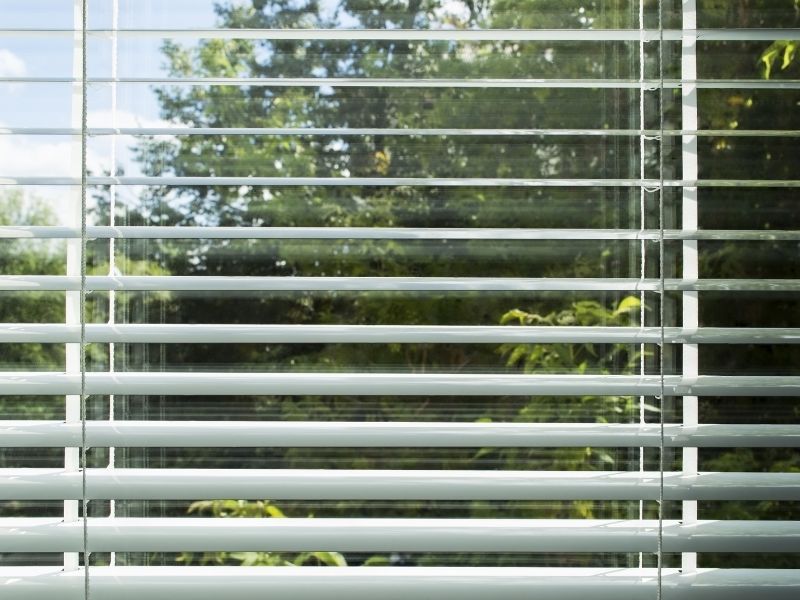 ⭐高雄百葉窗推薦｜百葉窗選購終極攻略！鋁、木、塑鋁百葉窗優缺點一次看懂