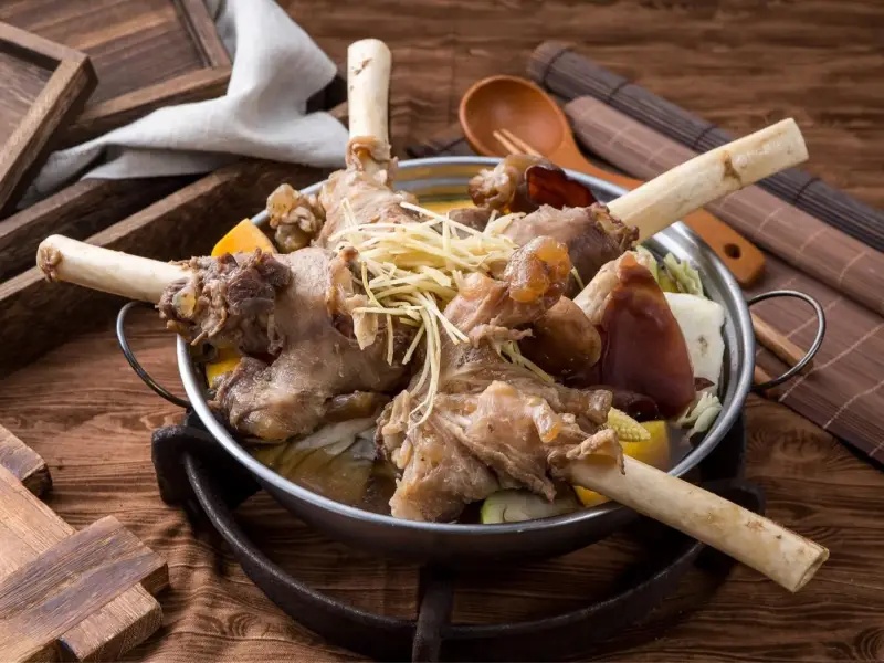 羊肉爐宅配：冬季暖身全攻略！從由來到不腥秘訣，一篇掌握暖心藥膳智慧！