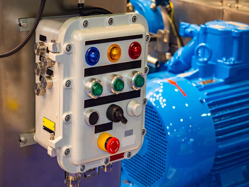 防爆設備怎麼選？從防爆配電盤到防爆接線箱，一篇帶你全面了解工業安全關鍵 🔥