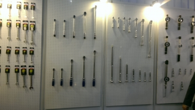 德貿股份有限公司-undefined