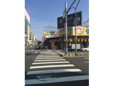 小北百貨(台南健康店)-undefined