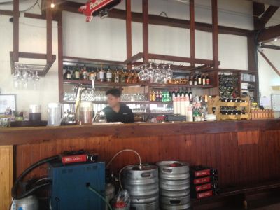 大腳印複合餐廳-undefined