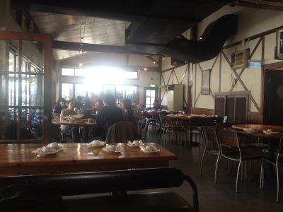 大腳印複合餐廳-undefined