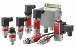 丹佛士國際實業有限公司-undefined