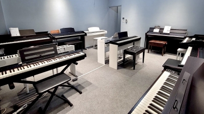 弦宏樂器行-undefined