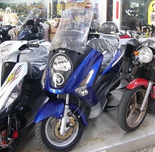 乙先車業-SYM三陽機車大里經銷商&售後服務站-undefined