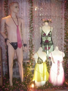 快樂谷情趣用品店(草屯店)-undefined