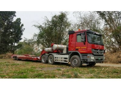 巨揚起重行-undefined