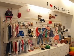 白鈕釦童飾雜玩店-undefined