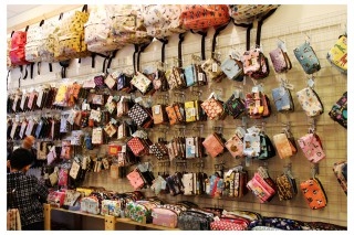 朵莉小舖（防水包專賣店）-undefined