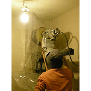 水泥牆面鑽孔(一)