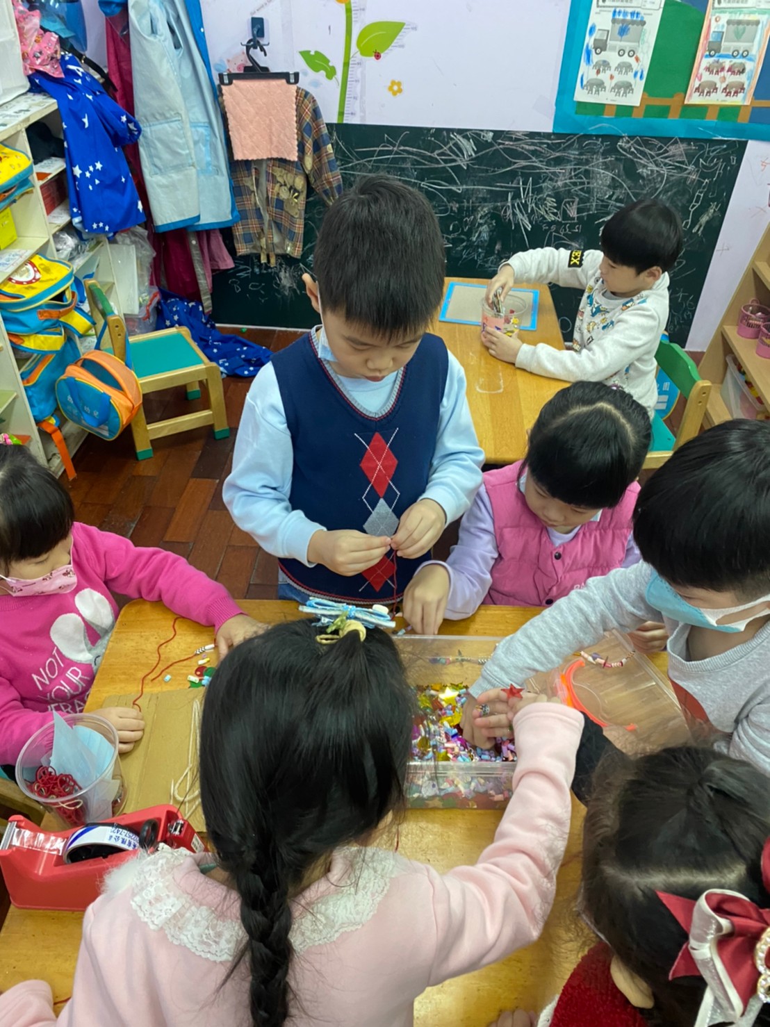 串珠學習時間-基隆市私立幼新幼兒園