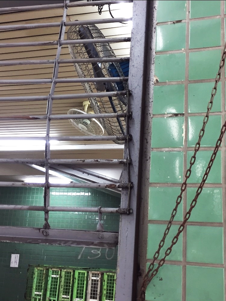 門板維修~內捲/斷裂/出軌/捲門噪音/變型