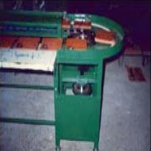 迴轉台車輸送機