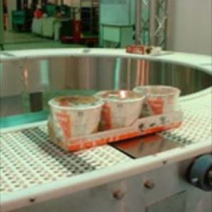 食品輸送機