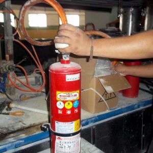 滅火器換藥