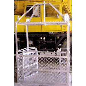 觀音起重工程行-吊人作業