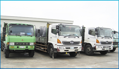 久冠化工-運輸車隊