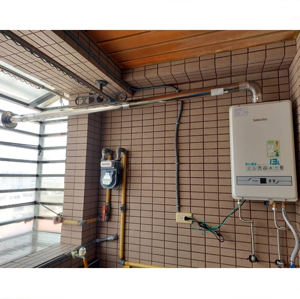 櫻花牌熱水器安裝實例
