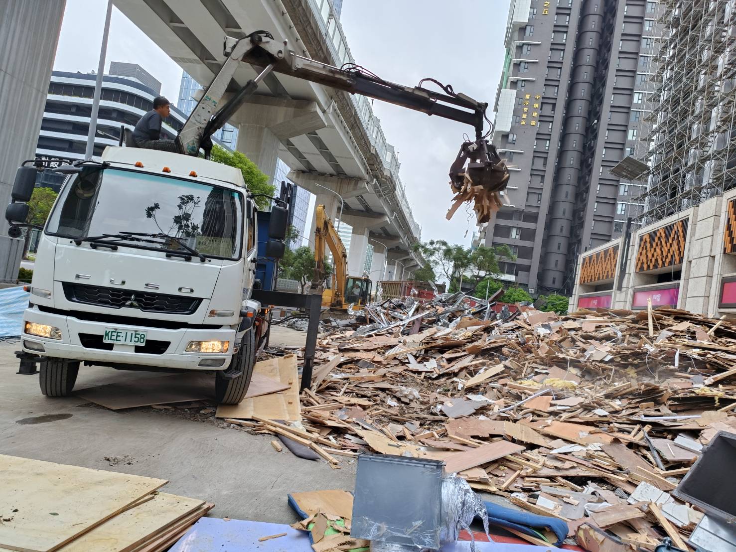 建商銷售中心拆除