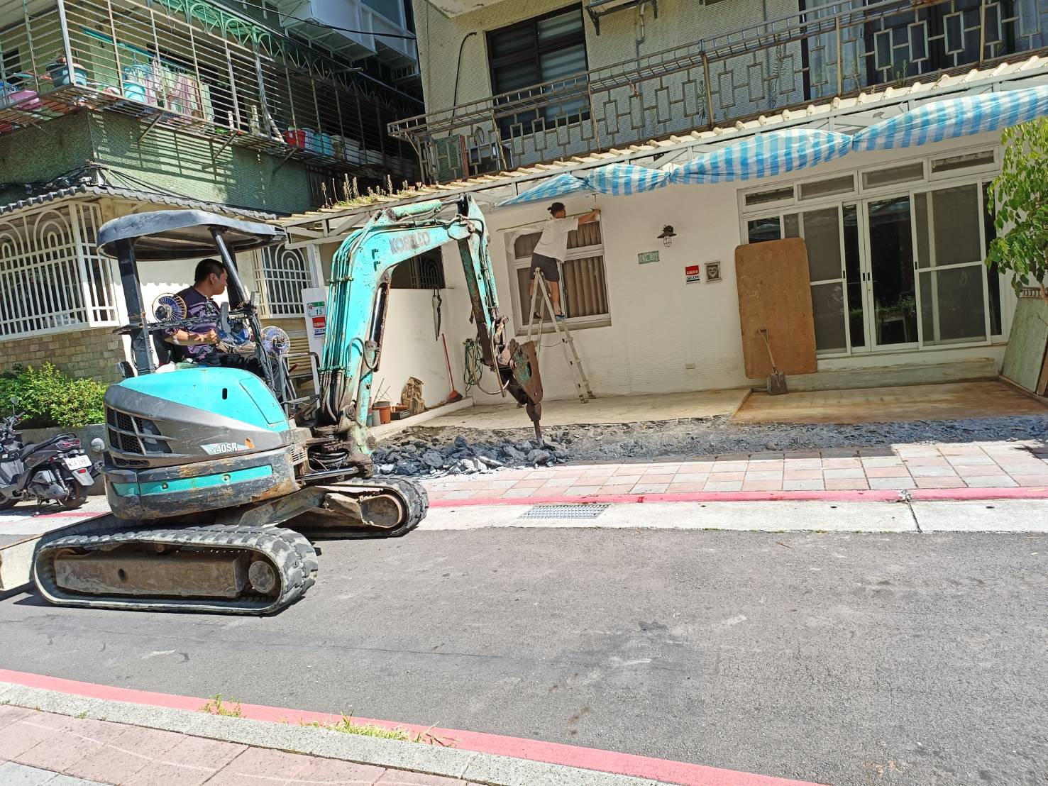 路面打石拆除工程