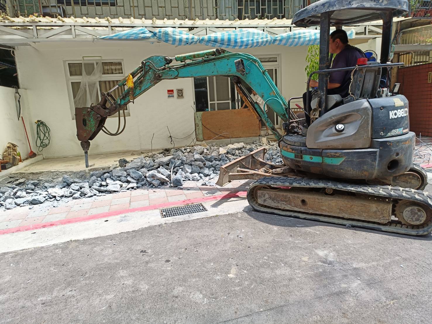 路面打石拆除工程