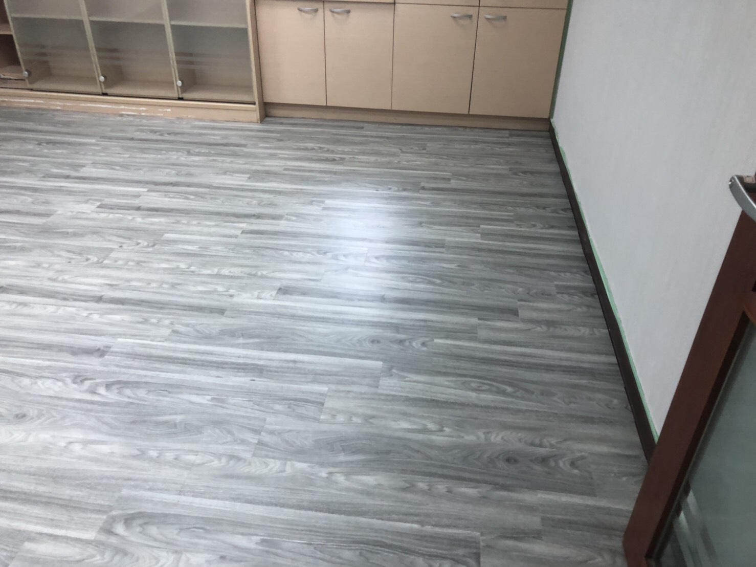 PVC卡扣超耐磨地板