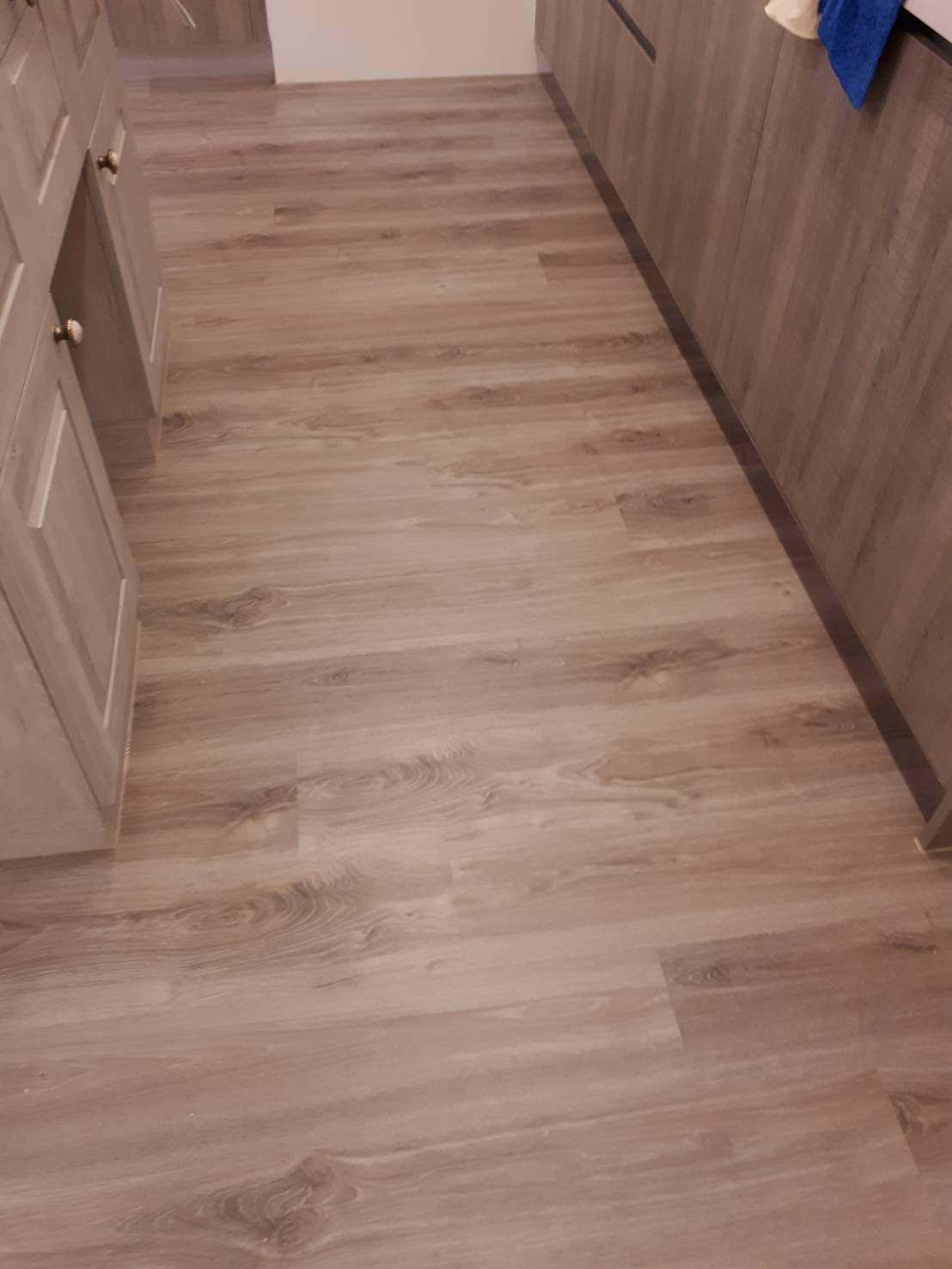 卡扣石塑CT-4210超耐磨地板直鋪工程