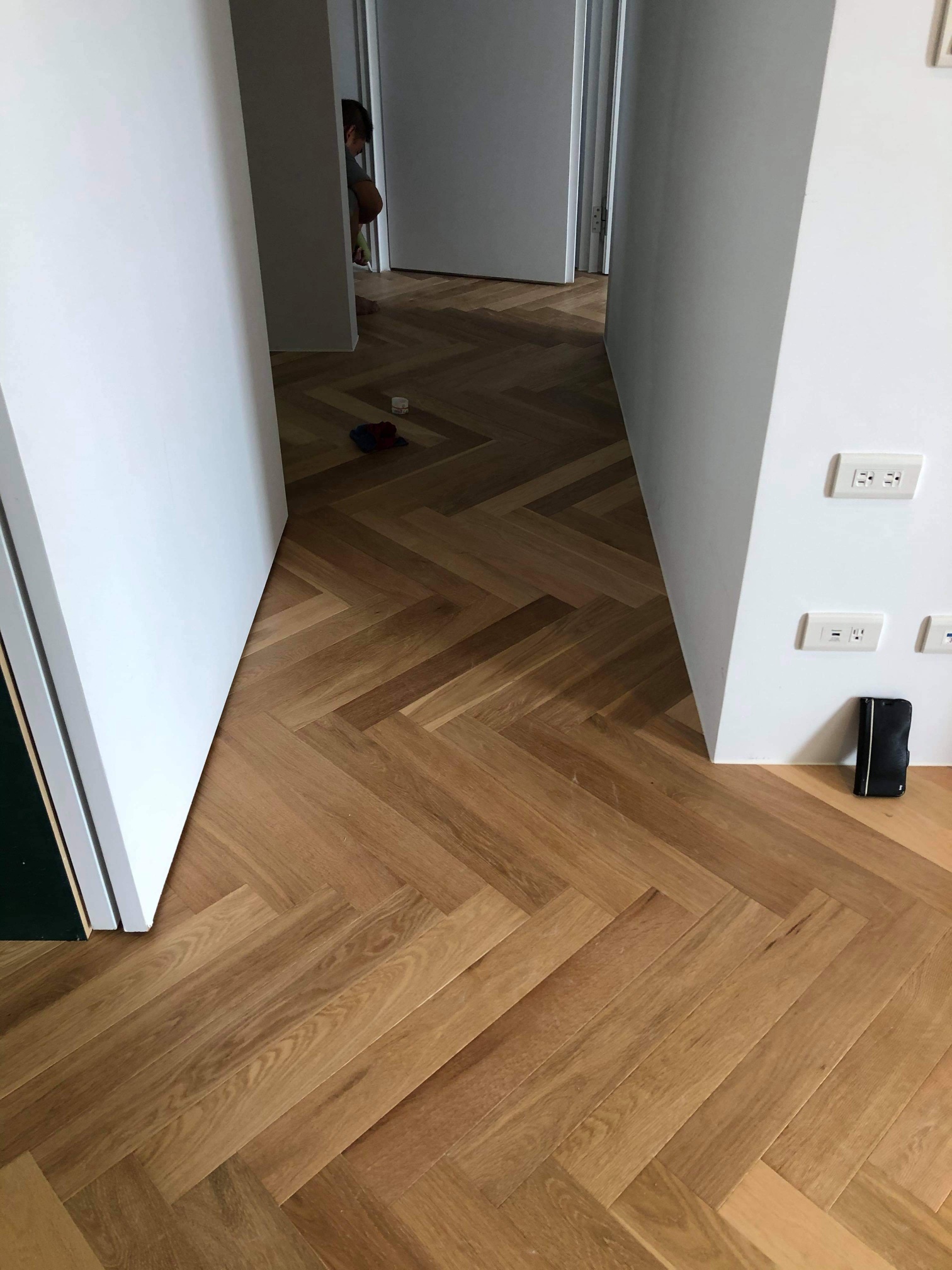 室內人字拼厚貼白橡木地板工程