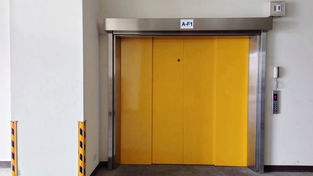 雙菱電梯-機械工廠2000KG貨梯