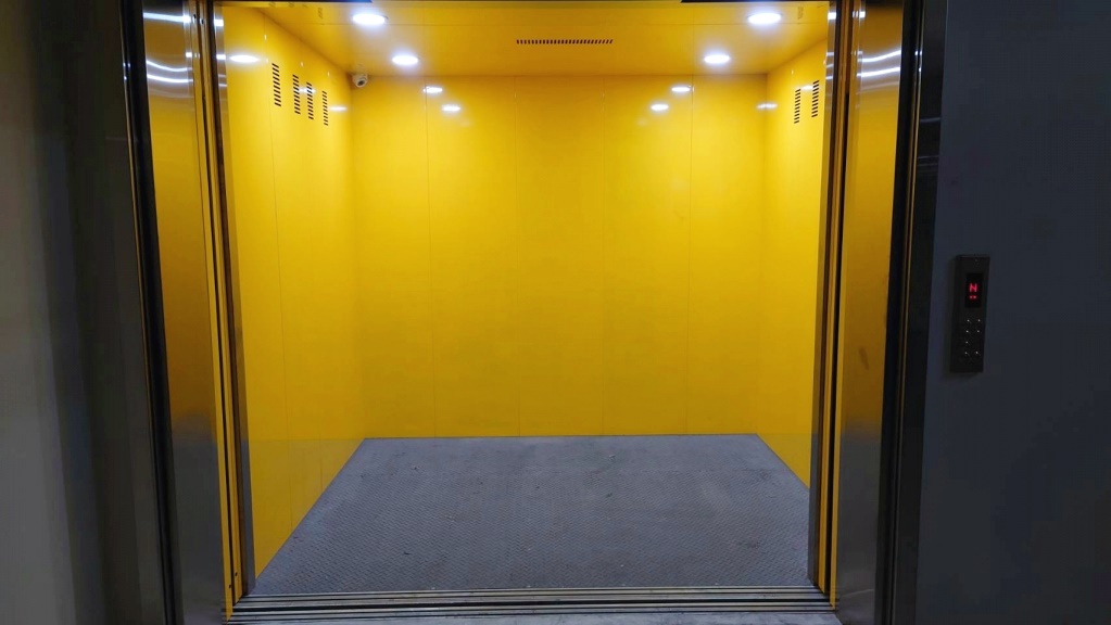 雙菱電梯-機械工廠2000KG貨梯