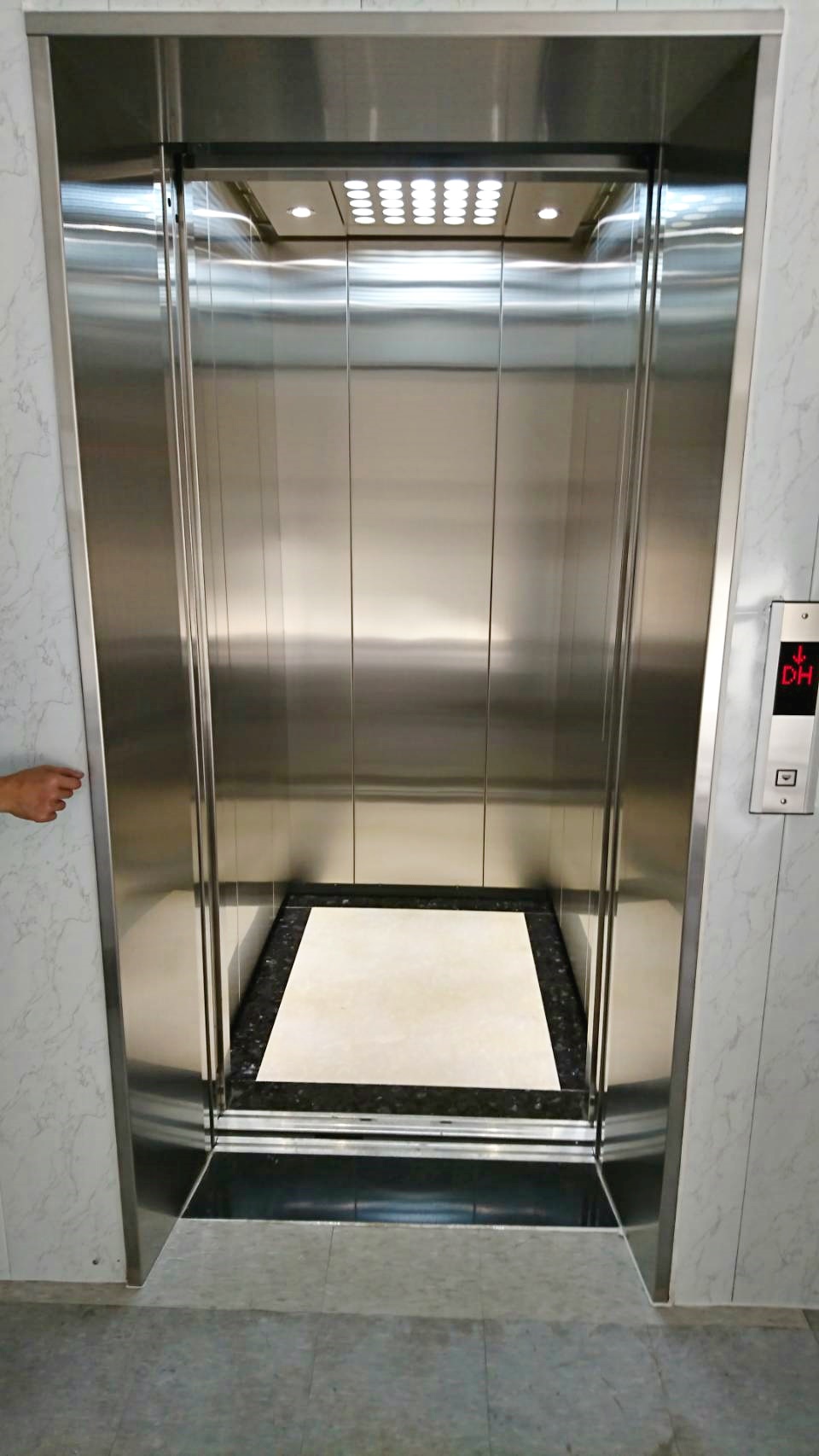 雙菱電梯-六人座電梯
