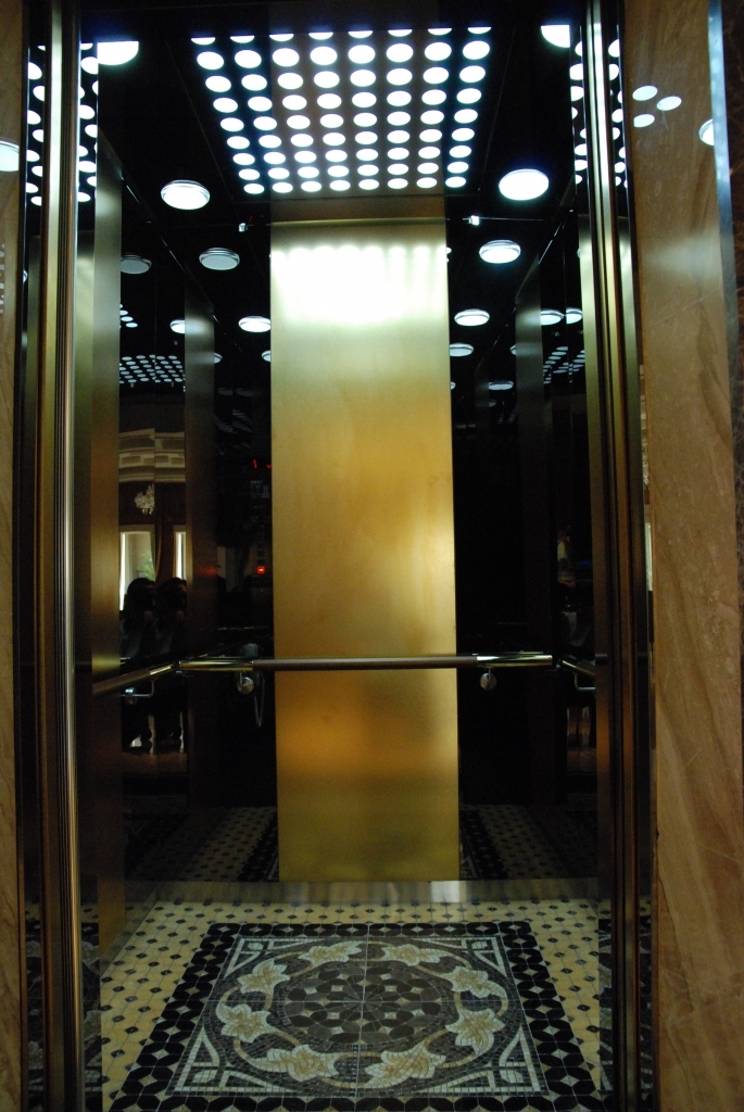 雙菱電梯-豐原區10人座豪宅客梯