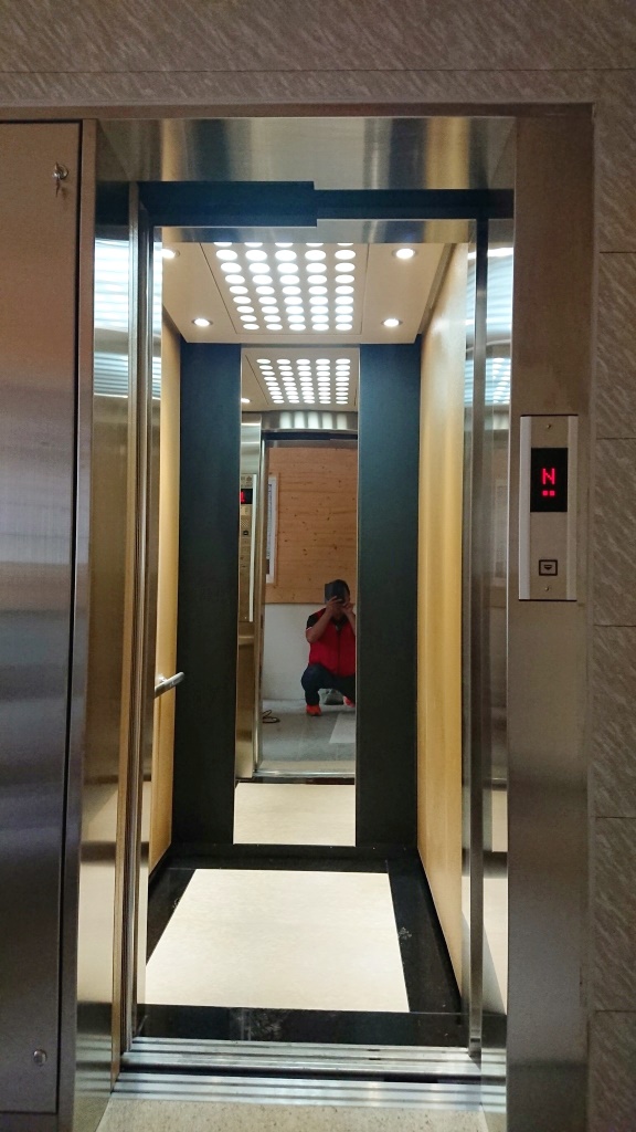 雙菱電梯-六人座家庭電梯