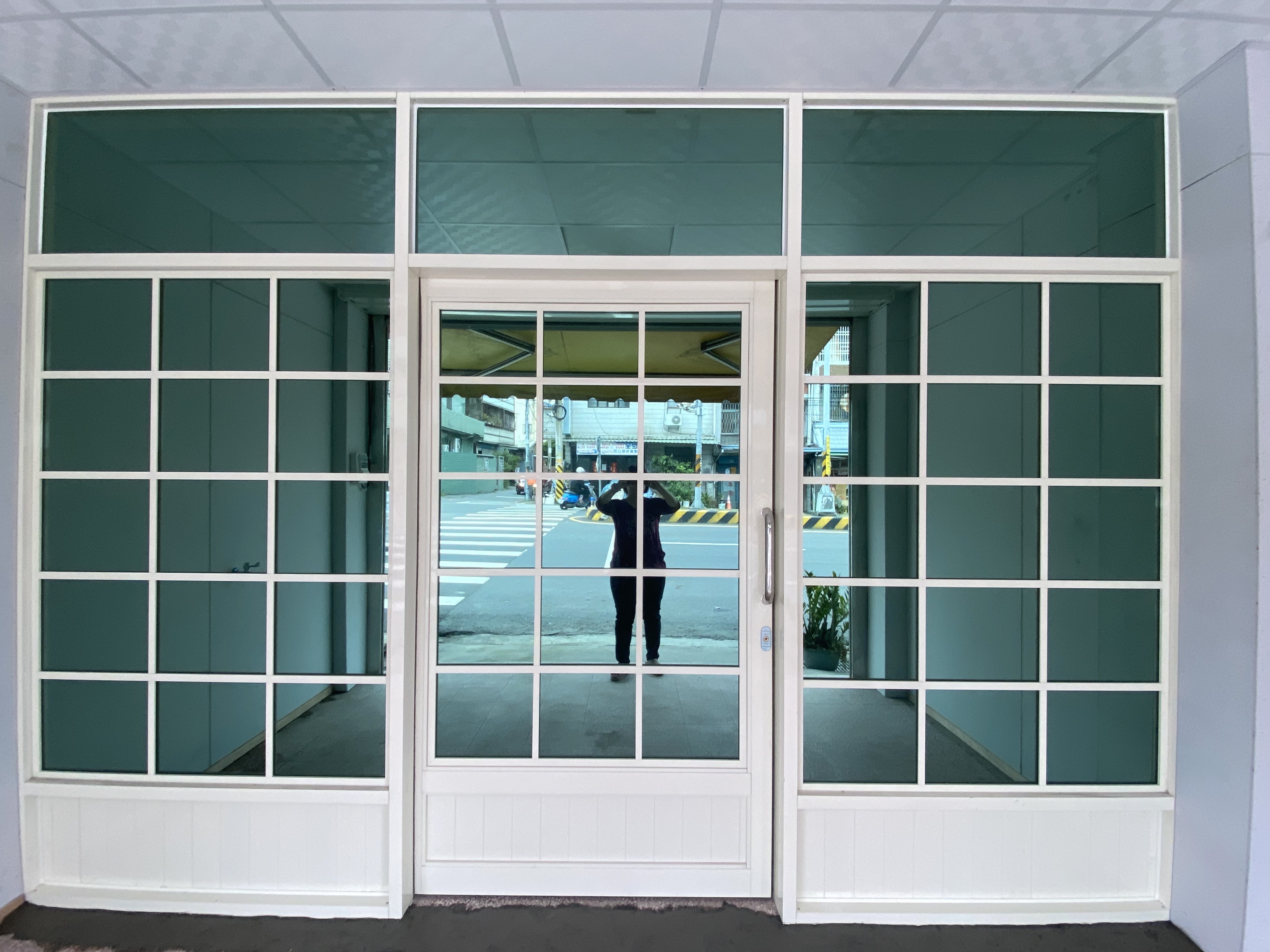 鏡面鋁門格子門