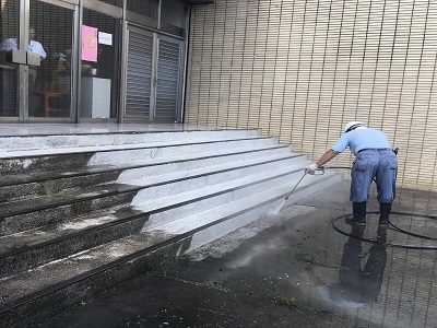 正存有限公司-南投清潔公司/大樓清潔/清洗水塔/園藝修剪/環境消毒-建築物清洗