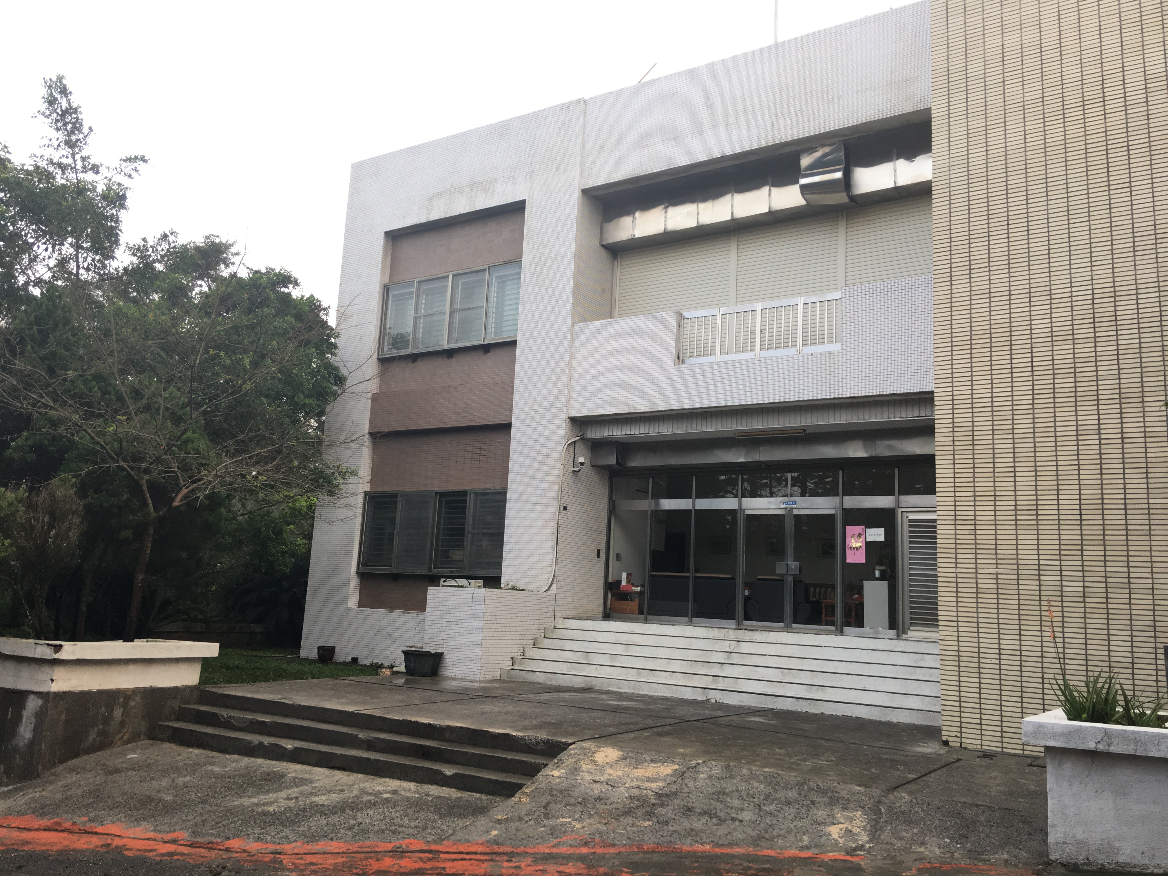 大樓牆面清洗(後)