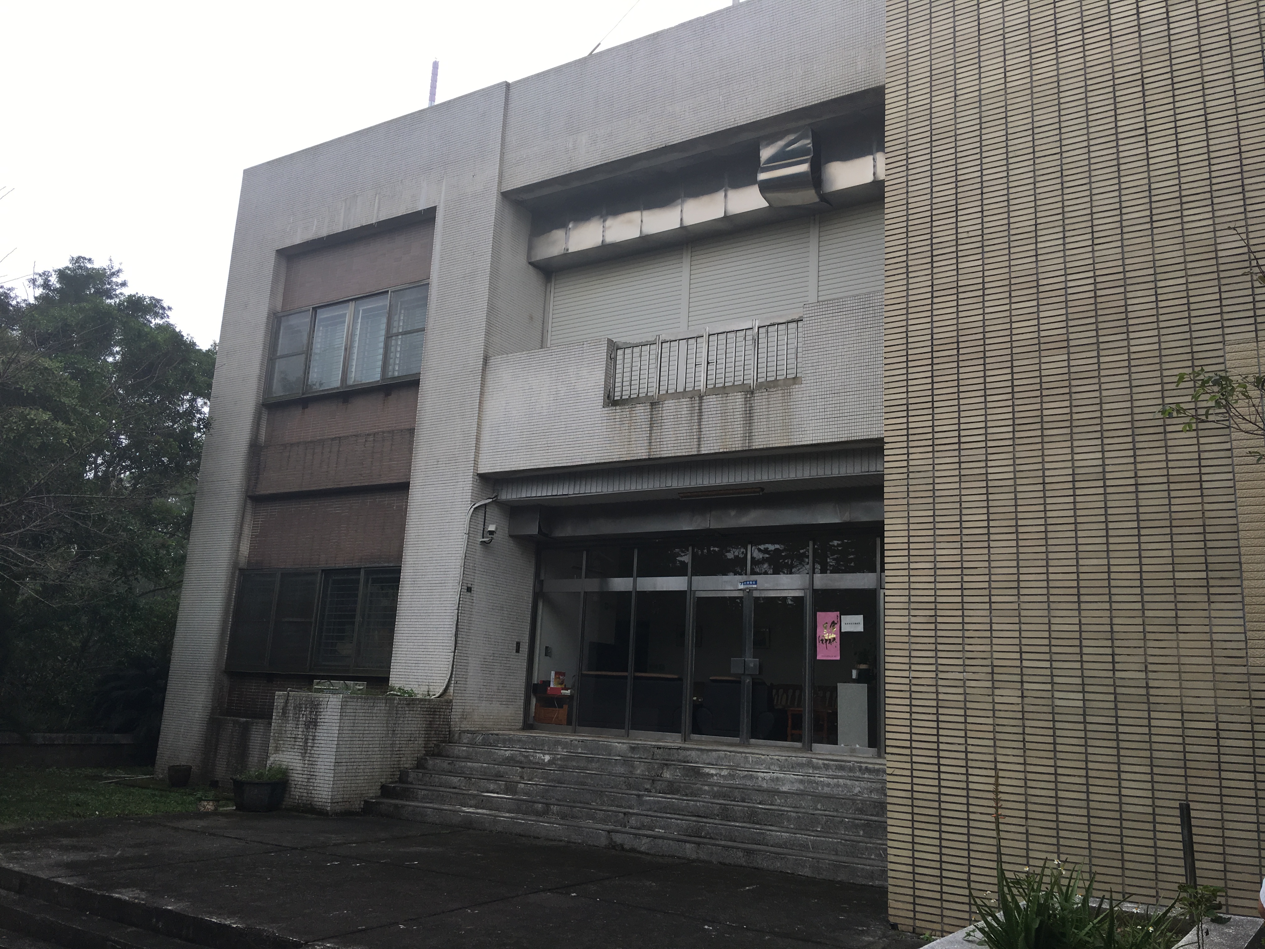 大樓牆面清洗(前)