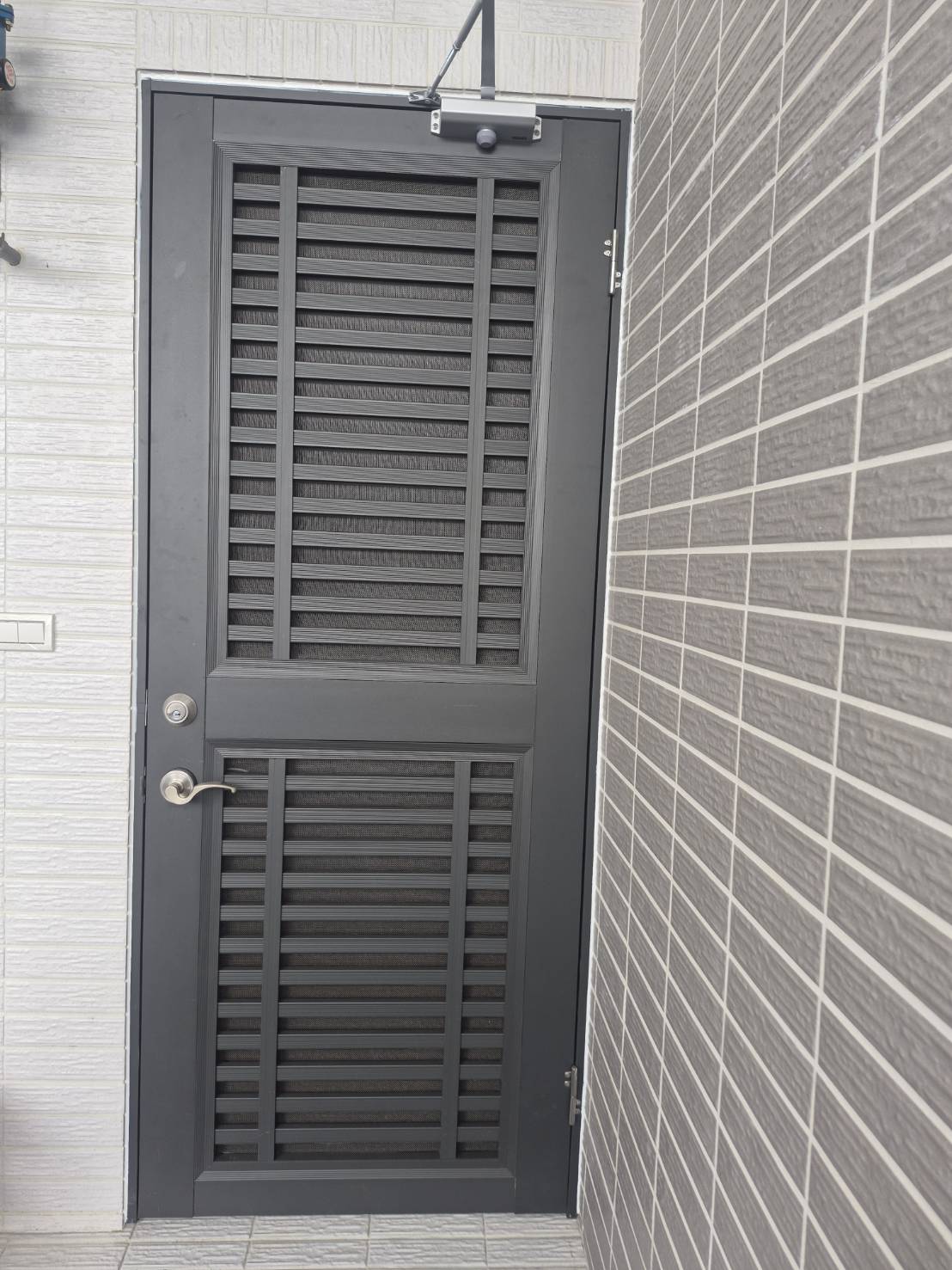 鋁格柵防盜紗門A8